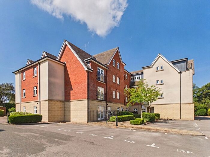 2 Bedroom Flat For Sale In Woodthorpe Mews, Woodthorpe Drive, Woodthorpe, Nottingham, NG5