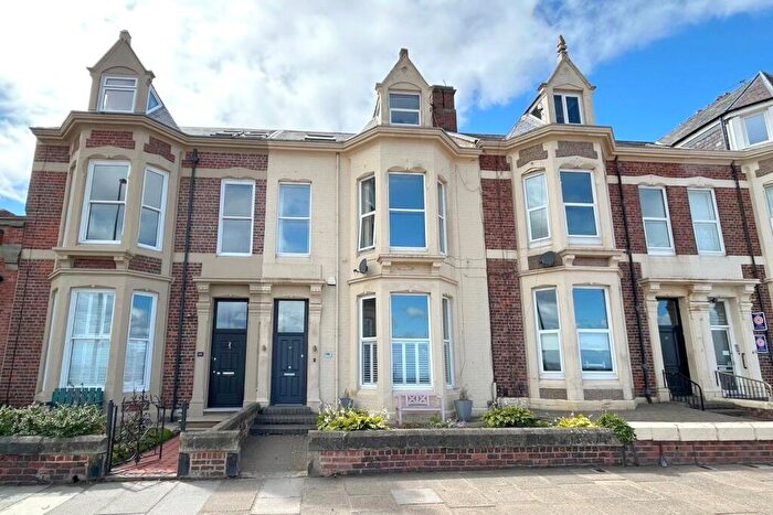 7 Bedroom Terraced House For Sale In Beverley Terrace, Cullercoats, NE30