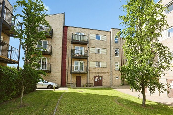 2 Bedroom Flat For Sale In Hut Farm Place, Chandler's Ford, Eastleigh, Hampshire, SO53