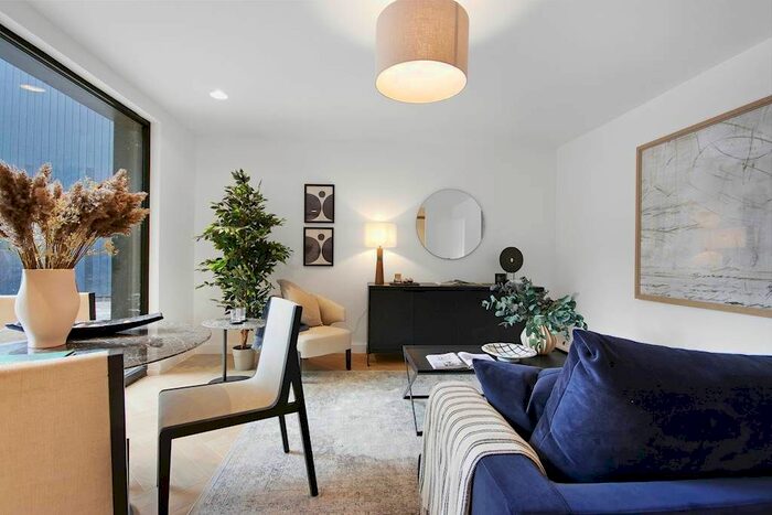 1 Bedroom Flat To Rent In Bell Foundry Close, Croydon, CR0