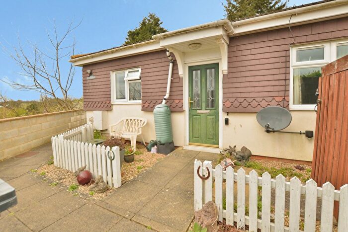 2 Bedroom Bungalow For Sale In Hythe Road, Willesborough, Ashford, Kent, TN24