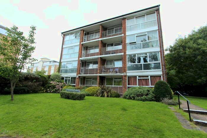 2 Bedroom Flat To Rent In Aran Drive, Stanmore, HA7