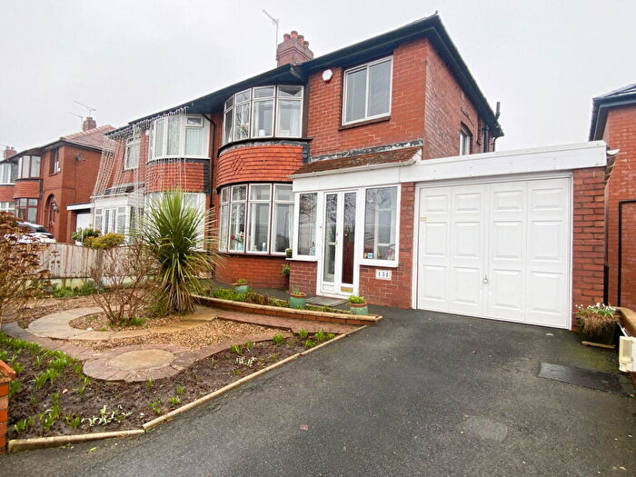 3 Bedroom Semi Detached House For Sale In Broadway, Chadderton, OL9