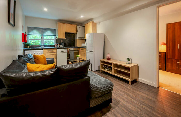 1 Bedroom House To Rent In Hyde Terrace, Leeds, LS2