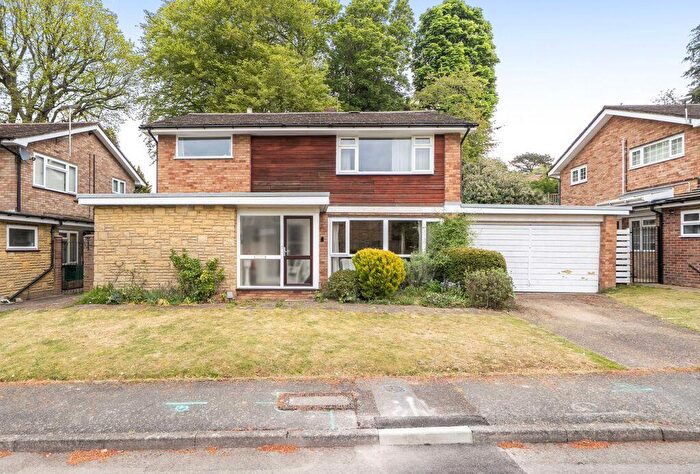 4 Bedroom Detached House For Sale In Woodhyrst Gardens, Kenley, CR8