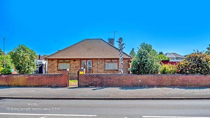2 Bedroom Bungalow For Sale In Noose Lane, Willenhall, WV13