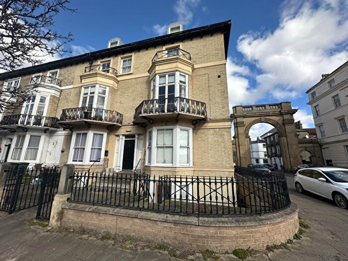 2 Bedroom Apartment To Rent In Camperdown, Great Yarmouth, NR30