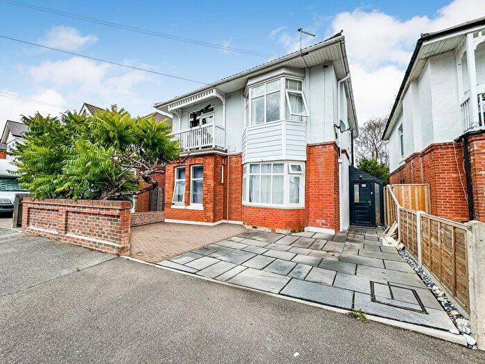 2 Bedroom Apartment For Sale In Herberton Road, Bournemouth, Dorset, BH6