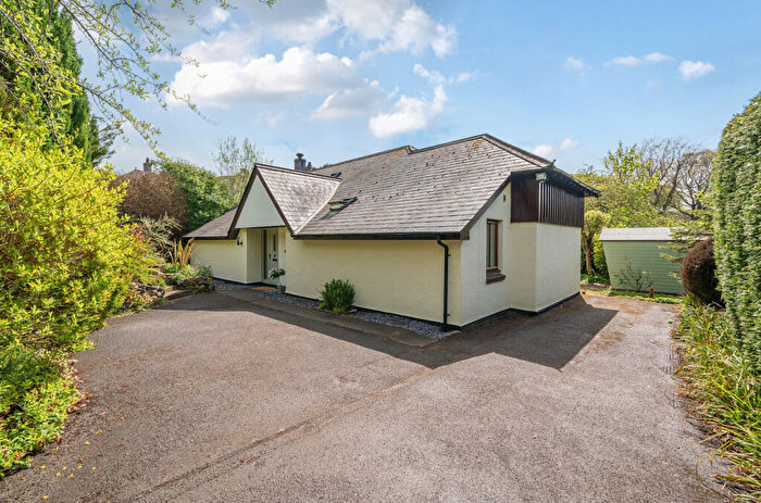 4 Bedroom Detached House For Sale In Leckhampton Hill, Cheltenham, Gloucestershire, GL53