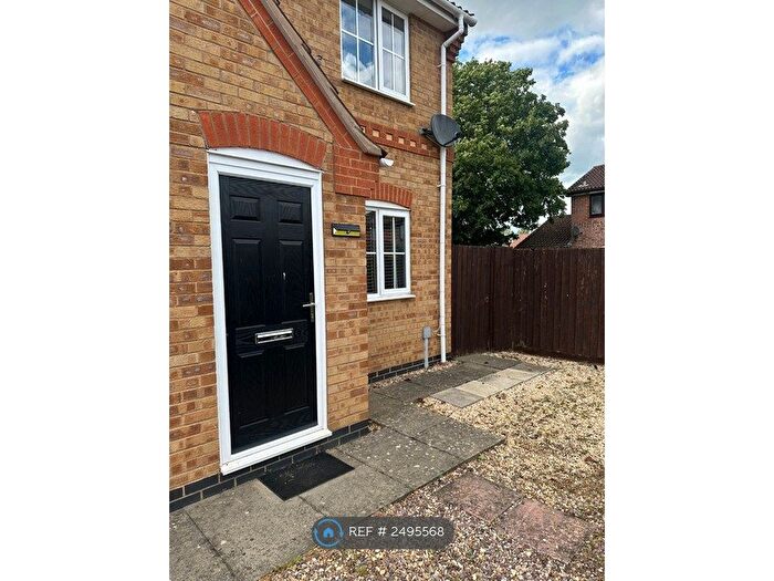 2 Bedroom End Of Terrace House To Rent In Applegarth Close, Corby, NN18