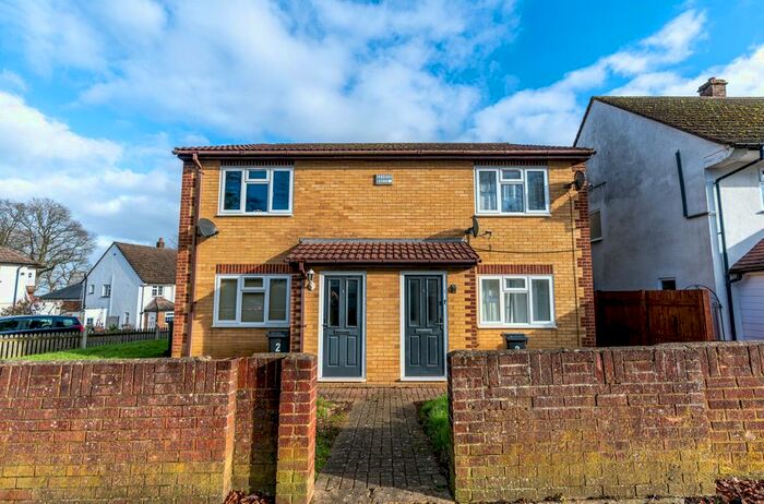 1 Bedroom Flat To Rent In Kellaway Road, Walderslade, Chatham, Kent, ME5