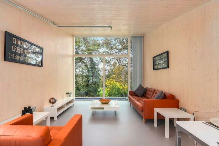 2 Bedroom Semi-Detached House To Rent In Forest Road, London, E7