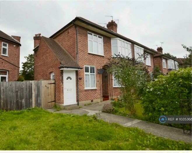 2 Bedroom Flat To Rent In Bicknoller Road, Enfield, EN1