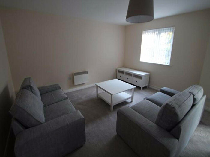 3 Bedroom House To Rent In Abbots Mews, Leeds, LS4