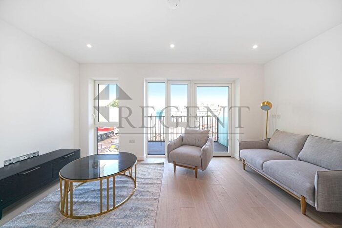 1 Bedroom Flat To Rent In Holland House, Parr's Way, W6