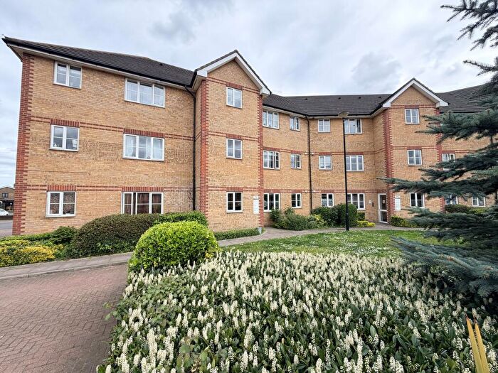 2 Bedroom Flat For Sale In Rectory Court, Little Thurrock, RM17