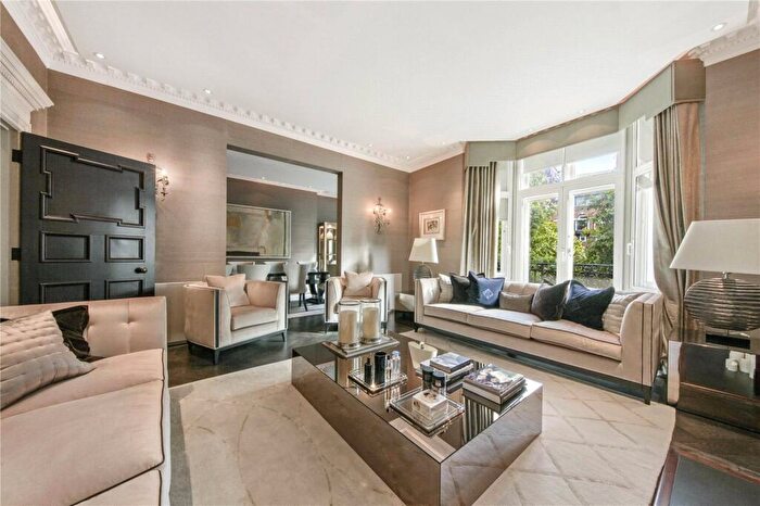 3 Bedroom Flat To Rent In Harley House, Marylebone Road, NW1