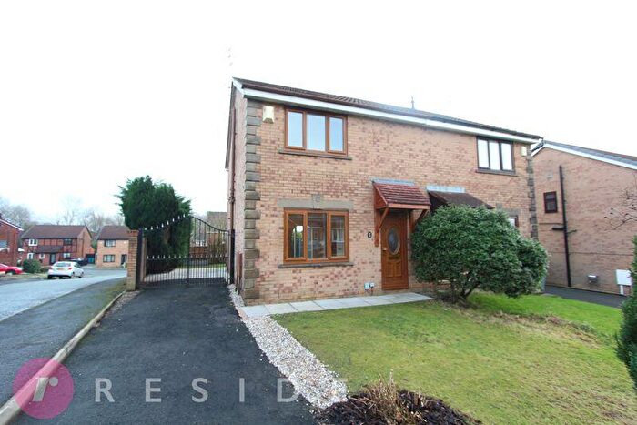 3 Bedroom Semi Detached House For Sale In Thornlea Drive, Norden, Rochdale, OL12