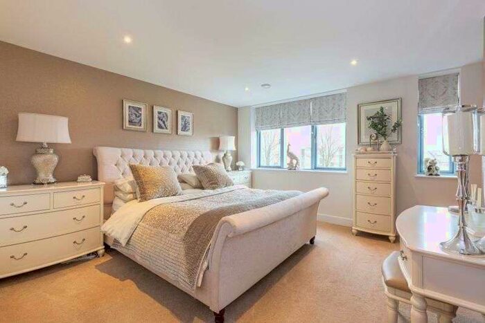 3 Bedroom Property To Rent In Graven Hill Road, Bicester, OX25