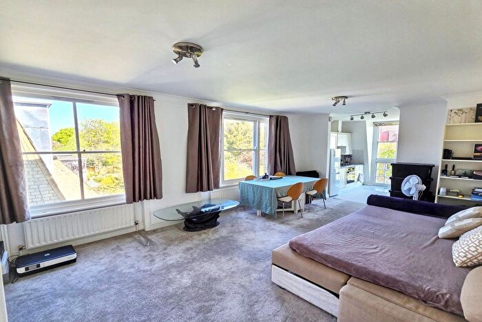 1 Bedroom Flat To Rent In Exeter Road, Kilburn, London, NW2