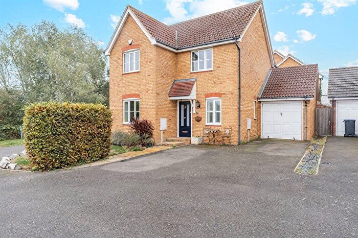 4 Bedroom Detached House For Sale In Portlight Place, Seasalter, Whitstable, CT5
