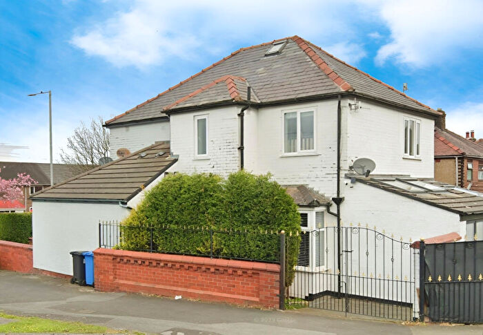 2 Bedroom Semi-Detached House To Rent In Huddersfield Road, Stalybridge, Cheshire, SK15
