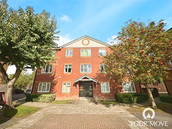 2 Bedroom Flat To Rent In Pullman Place, London, SE9