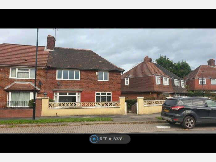 4 Bedroom Semi-Detached House To Rent In Cartmell Drive, Leeds, LS15