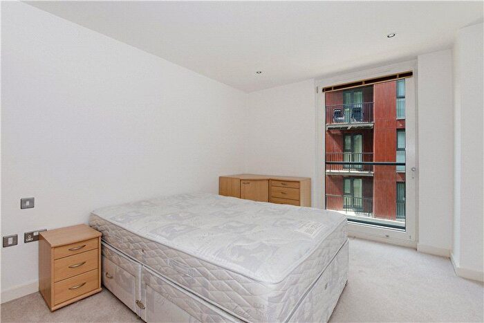2 Bedroom Flat To Rent In Brewery Square, Clerkenwell, EC1V