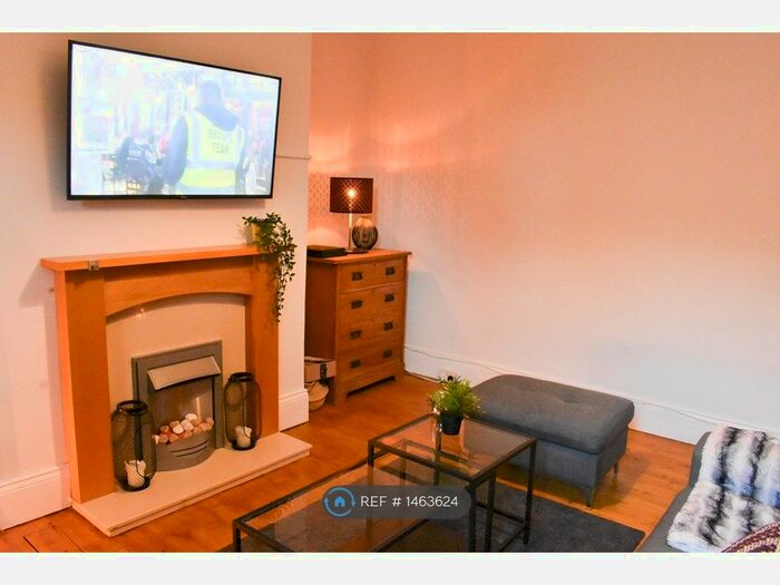 2 Bedroom Flat To Rent In King John Terrace, Newcastle Upon Tyne, NE6