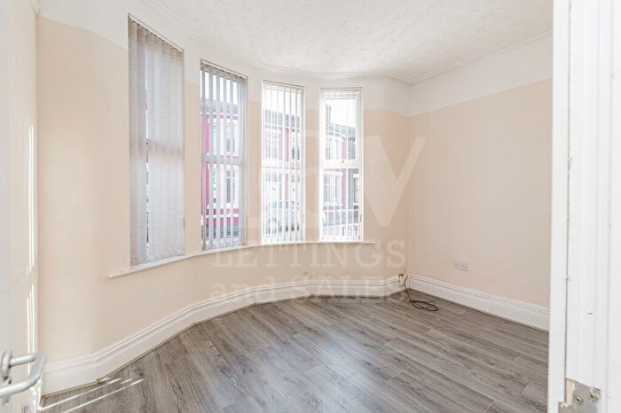 4 Bedroom Terraced House To Rent In Gidlow Road, Liverpool, L13