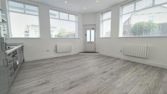 1 Bedroom Apartment To Rent In Artillery Court, Cromwell Road, Southsea, PO4