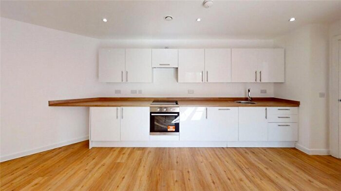 3 Bedroom Flat To Rent In The Plaza, Advent Way, Ancoats, Manchester, M4