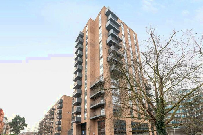2 Bedroom Flat To Rent In Lyon Road, Harrow, HA1