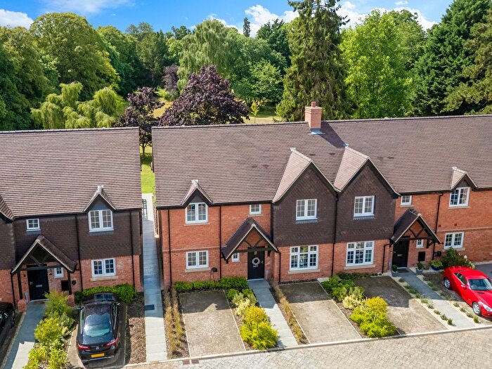 3 Bedroom Terraced House For Sale In Stoneleigh Road, Blackdown Leamington Spa, Warwickshire, CV32