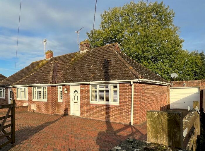 2 Bedroom Semi-Detached Bungalow For Sale In Stanley Road, Marden, Tonbridge, TN12
