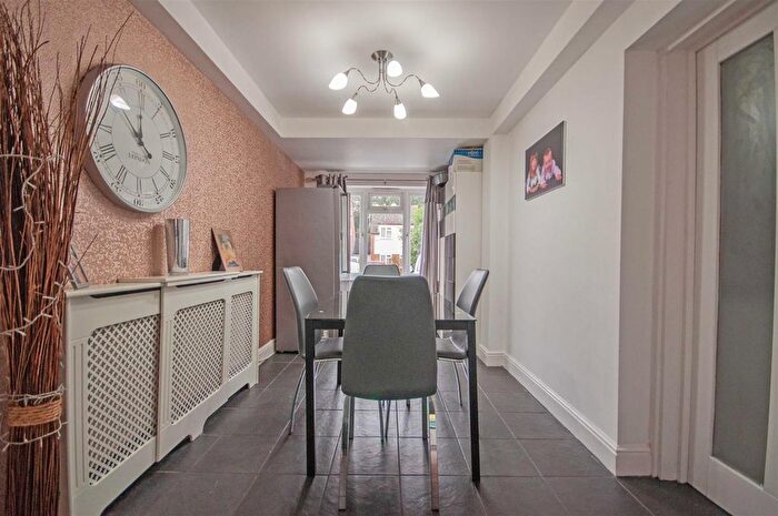 4 Bedroom Detached House For Sale In The Willows, Boreham, Chelmsford, CM3