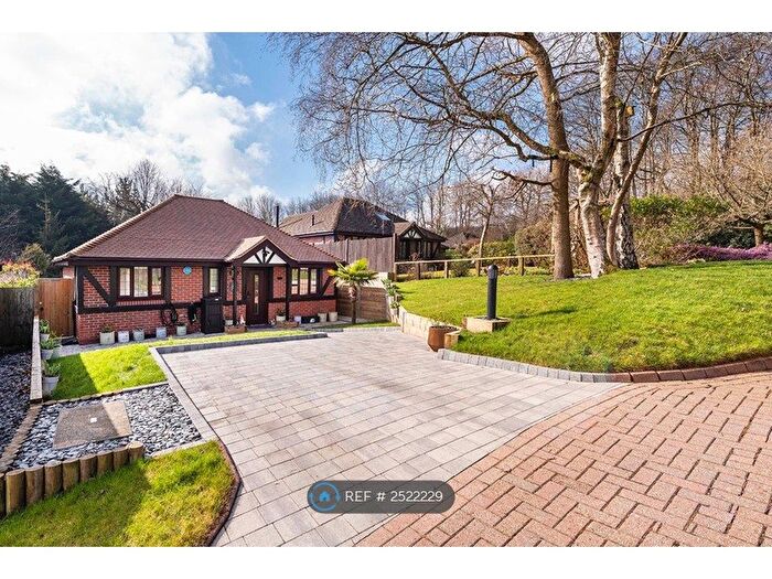 3 Bedroom Detached House To Rent In Oak Warren, Sevenoaks, TN13