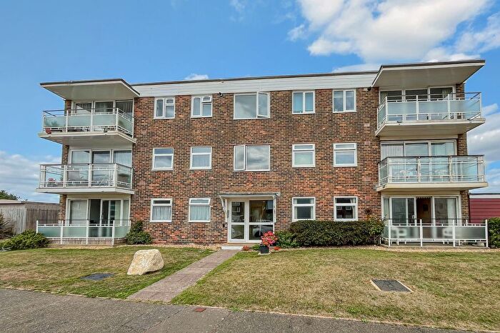 2 Bedroom Flat For Sale In Kingsley Court, Overstrand Avenue, Rustington, West Sussex, BN16