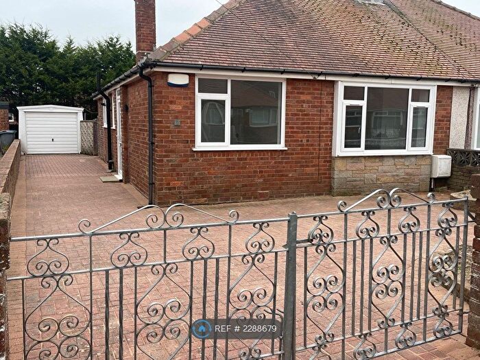 2 Bedroom Bungalow To Rent In Newcastle Avenue, Thornton-Cleveleys, FY5