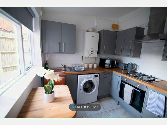 1 Bedroom Flat To Rent In London Road, Dover, CT17