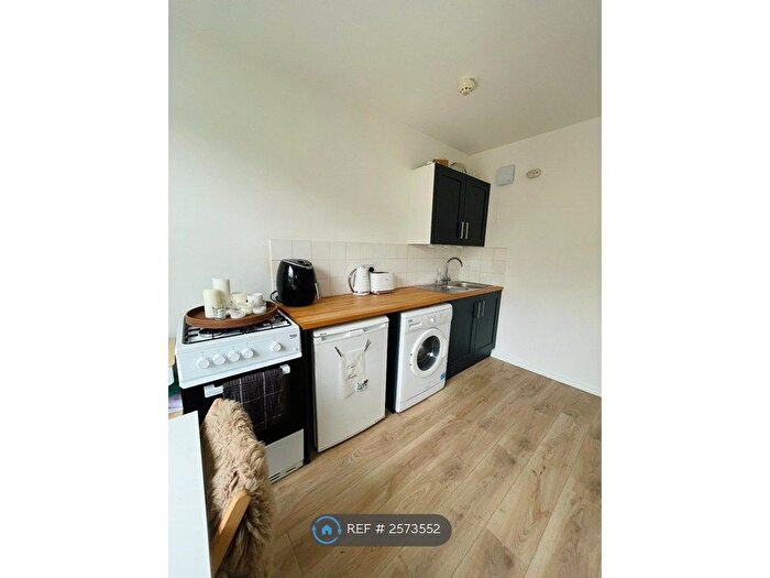 1 Bedroom Flat To Rent In Scrutton Street, London, EC2A