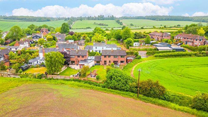 5 Bedroom Link Detached House For Sale In Clapgate, Albury, Ware, SG11