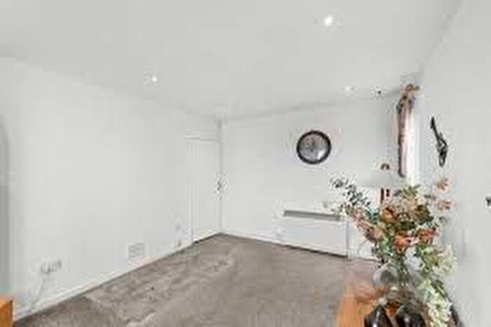 1 Bedroom Flat To Rent In Greendykes Road, Dundee, DD4