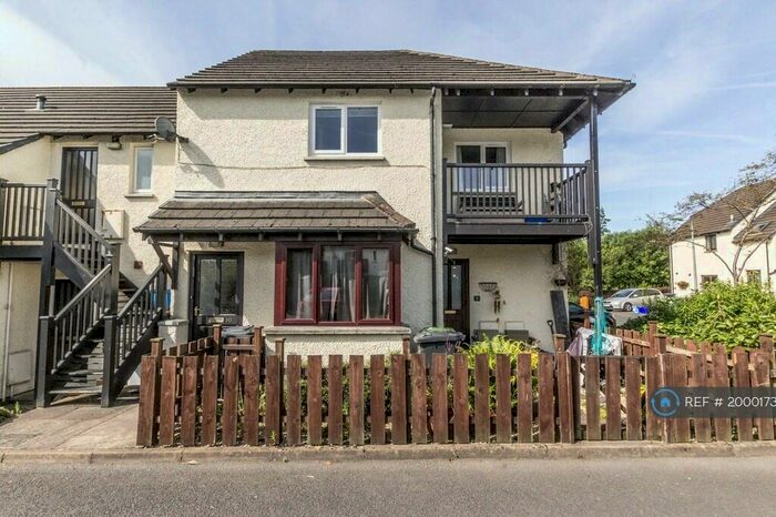 2 Bedroom Flat To Rent In White Moss Court, Kendal, LA9