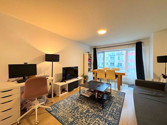 1 Bedroom Flat For Sale In Heritage Avenue, Bantam House, NW9