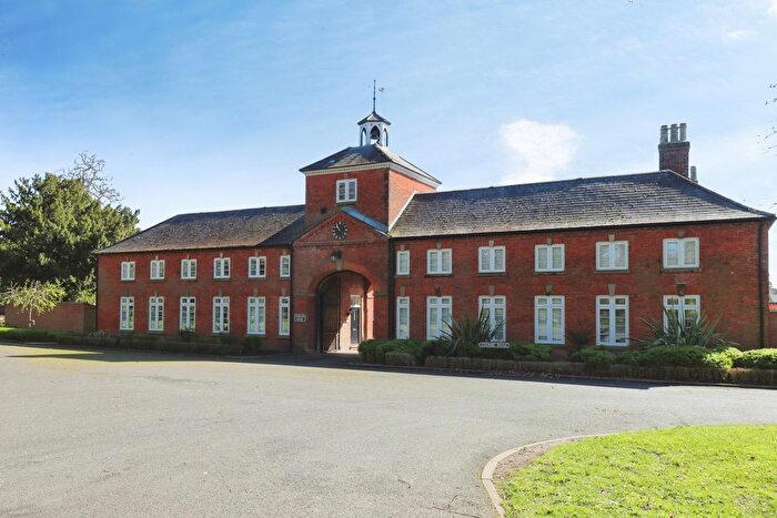 4 Bedroom End Terrace House For Sale In Coombe Road, Rugby, CV23