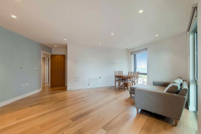 2 Bedroom Flat To Rent In Bywell Place, Docklands, London, E16
