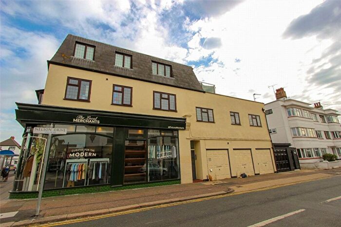 2 Bedroom Apartment To Rent In Leigh Road, Leigh-on-Sea, Essex, SS9