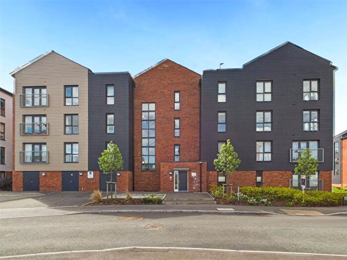 2 Bedroom Apartment For Sale In Hobbs Way, Gloucester, Gloucestershire, GL2